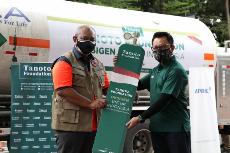 Pemerintah Terima Bantuan 500 Ton Oksigen Cair dari Tanoto Foundation