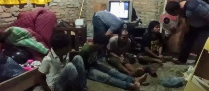 Jalan Pembangunan, Bandar Setia Digerebek, 4 Pria Diamankan Bersama 2 Paket Narkoba