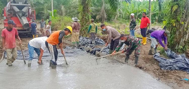 TMMD Ke-111 Kodim 0204/DS Wujudkan Sarana Jalan Impian Warga