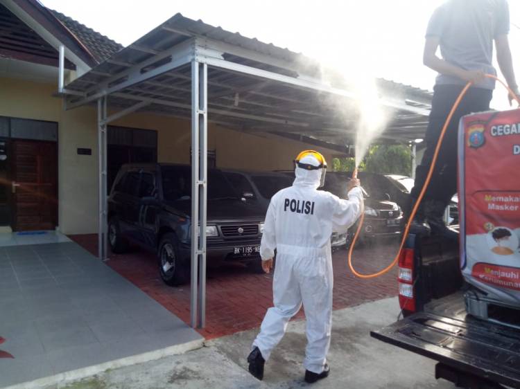 Mako Brimob Binjai Disimprot Dengan Cairan Disinfektan, Ini Tujuannya