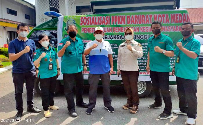 Dukung PPKM Darurat, Kejati Sumut Sosialisasi PPKM Darurat Dengan Mobil Penkum