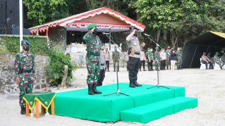 Kapolres Simalungun Dampingi Kapoldasu dan Pangdam I/BB Kunker di Pantai Haranggaol