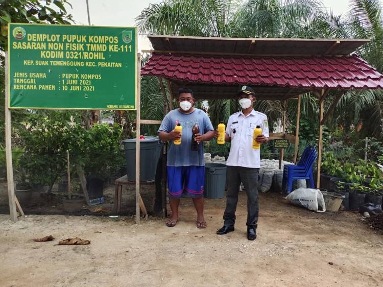 Demplot  pupuk kompos TMMD Berhasil, Penghulu Anjurkan Warga  Gunakan Pupuk Kompos