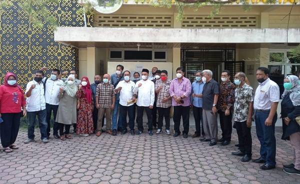 H.Farianda Putra Sinik dan M. Syahrir Mendaftar Calon Ketua PWI dan Ketua DKD PWI  Sumut