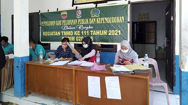 Penyuluhan Pelayanan Publik dan Kependudukan TMMD Kodim 0204/DS, Warga Bisa Mengurus Administrasi Gratis
