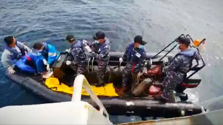 TNI AL Dukung Penuh Perpanjangan Operasi SAR Gabungan di Perairan Kalbar