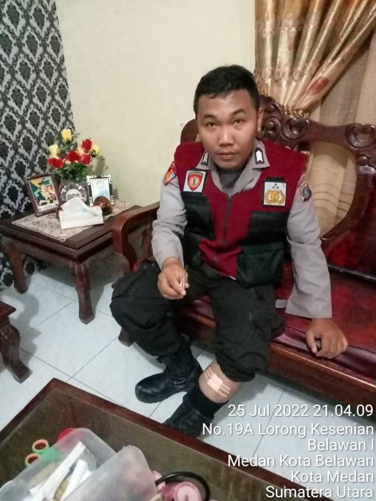 Ini Anggota Shabara Polres Belawan Terkena Panah Saat Bentrok Pemuda