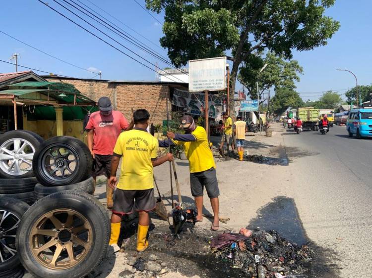 Kini Giliran Drainase Dijalan Letda Sujono Di Normalisasi Pemko Medan