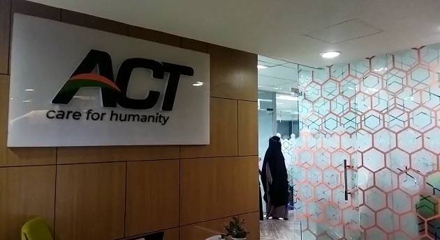 Kabarnya Kemensos Risma Bekukan Dana Yayasan ACT?