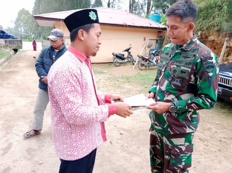 Kodim 0205/TK Bantu Benih Lele pada Pondok Pesantren Al-Purbanta