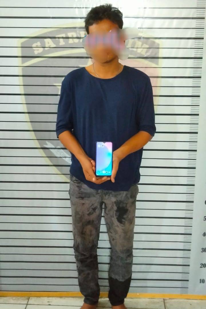 Asyik Main Di Warnet, Seorang Pria Diamankan Polisi