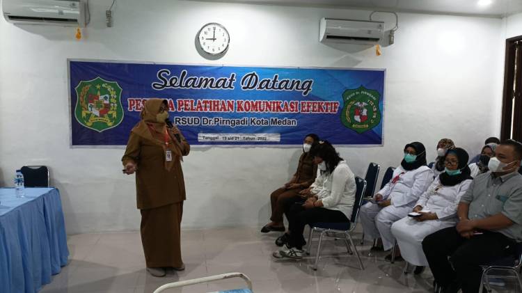RSUD dr Pirngadi Medan Gelar Pelatihan Komunikasi Efektif Bagi Seluruh Pegawai