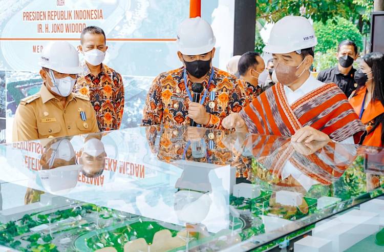 Bobby Nasution Dampingi Presiden RI Letakkan Batu Pertama Pencanangan Revitalisasi Lapangan Merdeka Medan