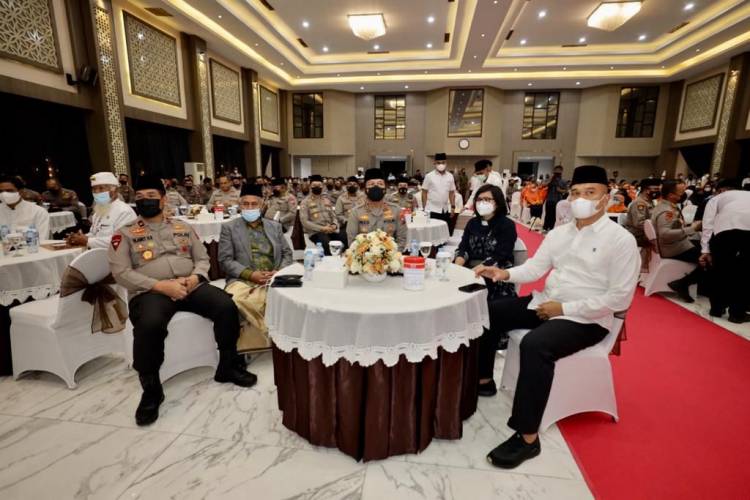 Doa Bersama Peringatan Hari Bhayangkara ke 76 di Polda Jatim dan Serentak se Indonesia
