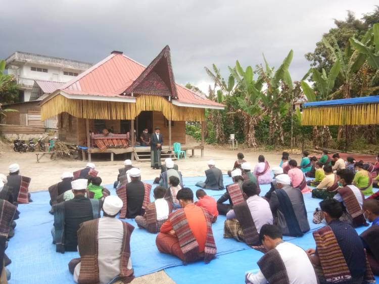 Upacara Ritual Pameleon Bolon Sipaha Lima di Toba