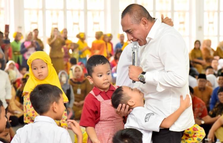 Komitmen Terhadap Perlindungan Anak, Gubernur Sumut Terima Anugerah KPAI 2022