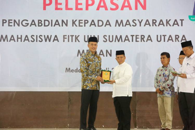 Wagub Sumut Lepas PKM Mahasiswa FITK UIN Sumut, Minta Berikan Pemahaman Stunting