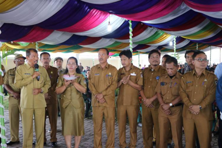 Bupati Toba : Jalan Borbor Akan Segera Diperbaiki