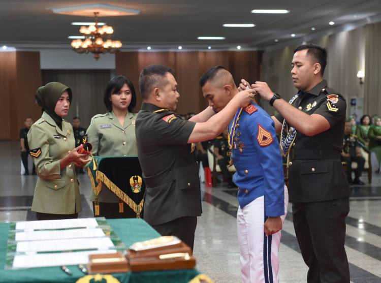 Kasad Tutup Pendidikan Taruna Akmil dan Mewisuda 356 Lulusan Akmil