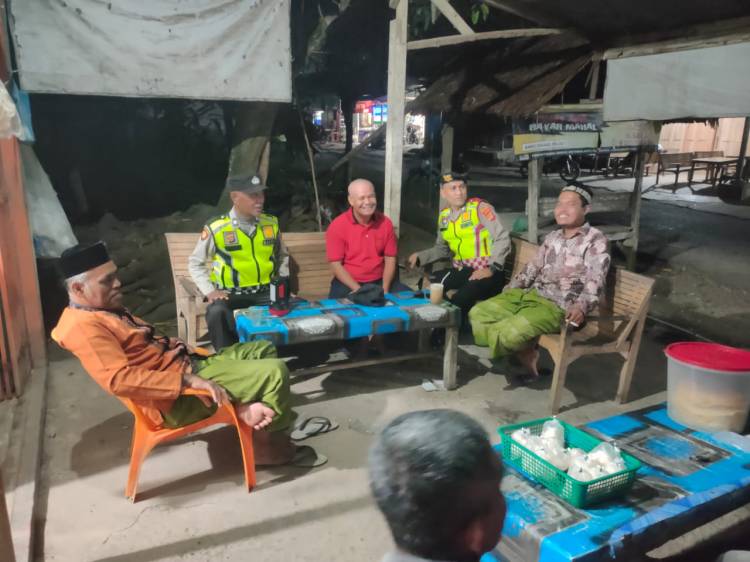 Cegah Guantibmas, Personel Polsek Muara Satu Patroli Malam Hari  di Tiga Gampong