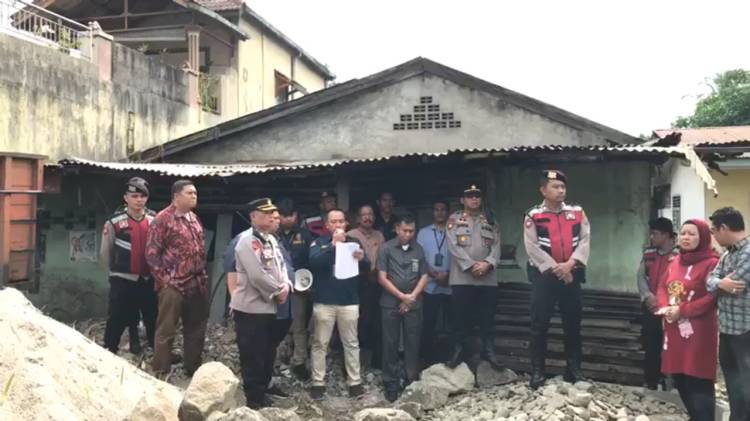 Bupati Humbahas Terima Alat Antropometri dan SDIDTK dari Pasar Modal Indonesia