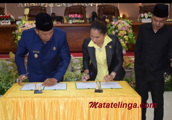 DPRD Langkat Setujui Ranperda Pertanggungjawaban Pelaksanaan APBD 2022  Menjadi Perda