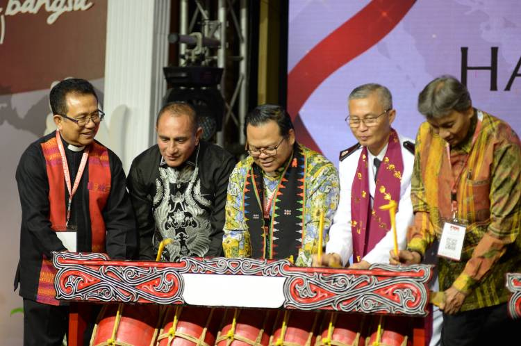 Edy Rahmayadi Apresiasi Kegiatan  Hari Doa Bersama GBI Rumah Persembahan