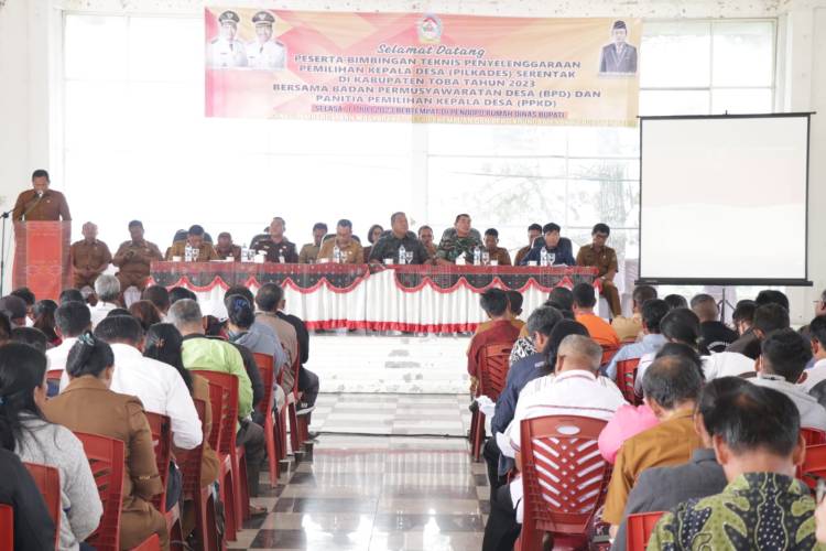 Bupati Toba : Kepala Desa Adalah Pengabdian