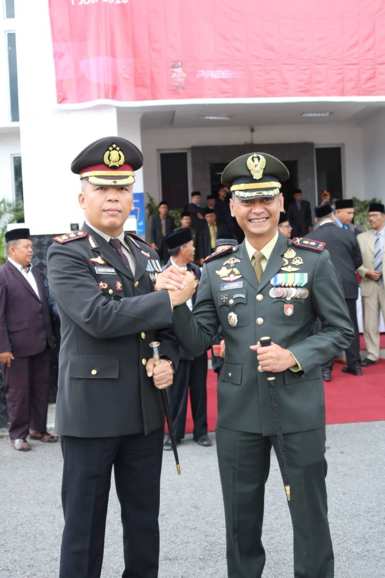 Dandim 0309/Solok, Hadiri Upacara HUT Polri Ke 77