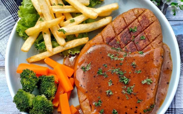 Super Empuk dan Enak! Ini Dia Ide Resep Steak Tempe Saus Lada Hitam Masakan untuk Akhir Pekan