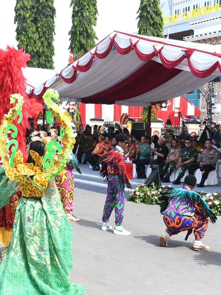 Panglima TNI Mendampingi Presiden RI Pembukaan Industri Kreatif di Tanah Papua