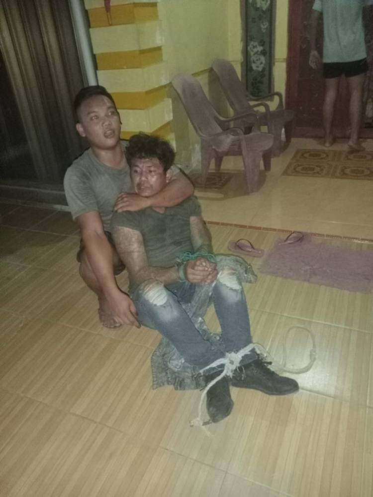 Tertangkap Tangan Curi Motor Pelaku Di Hajar Masa.
