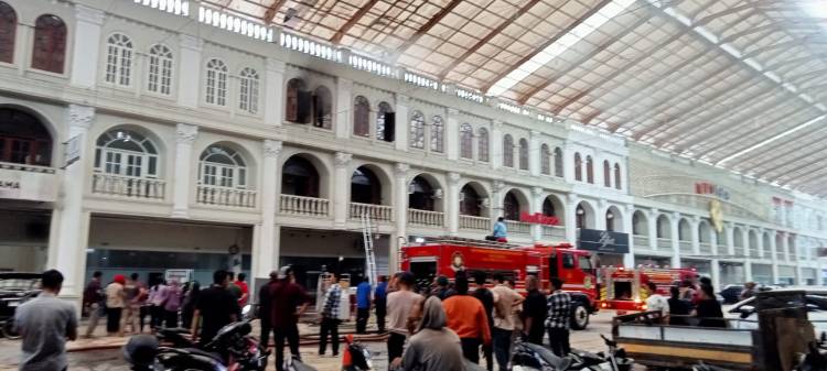 Dua Ruko di Kompleks CBD Terbakar