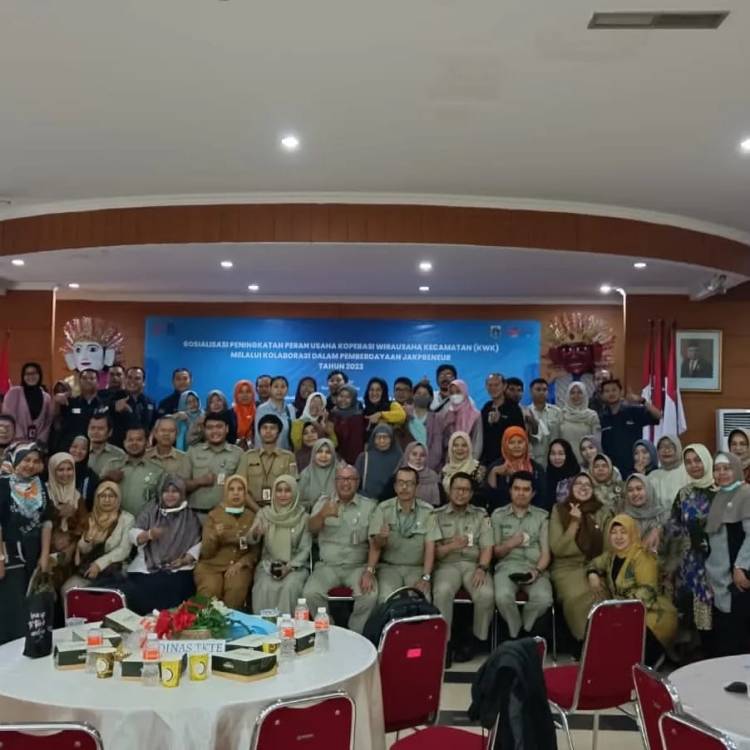 Sosialisasi Peningkatan Peran Usaha Koperasi Wirausaha Kecamatan