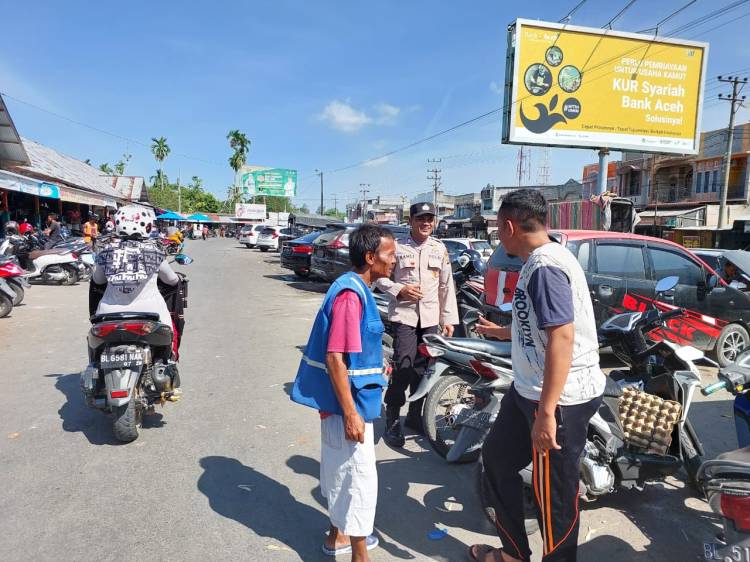 Patroli di Pasar Batuphat, Upaya Kepolisian Antisipasi Guantibmas dan Premanisme
