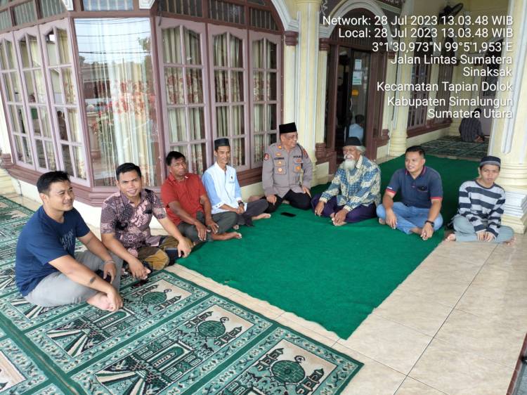 Pelayanan Publik Melalui Curhat Warga di Mesjid Al-Hidayah Sinaksak