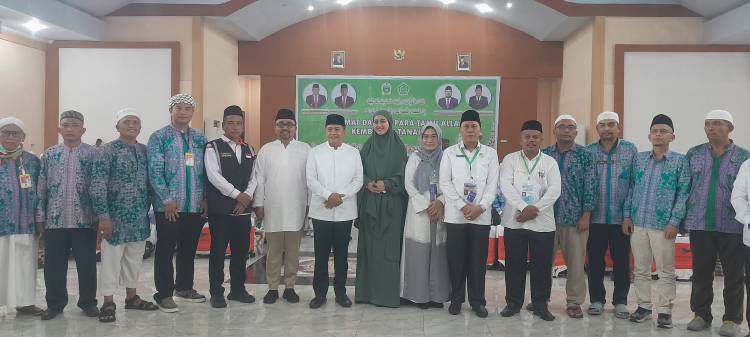 Jemput Calhaj yang sakit, Bupati Labuhan Batu turunkan 6 unit ambulace