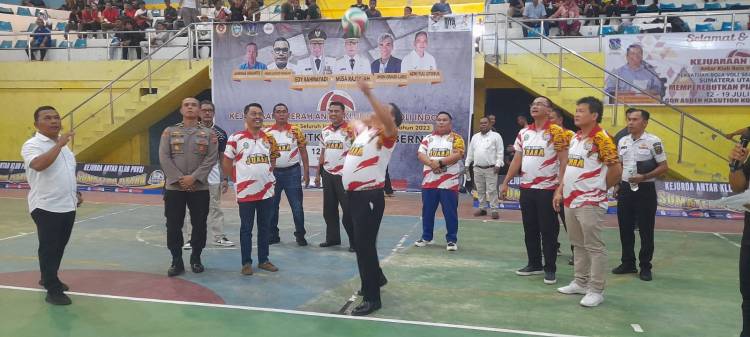 Pj Wali Kota Buka Kejuaraan Daerah Antar Klub Bola Voli Indoor Piala Gubsu