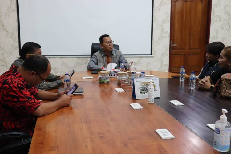 Mahasiwa Kuliah di LN  Diminta Promosikan Danau Toba