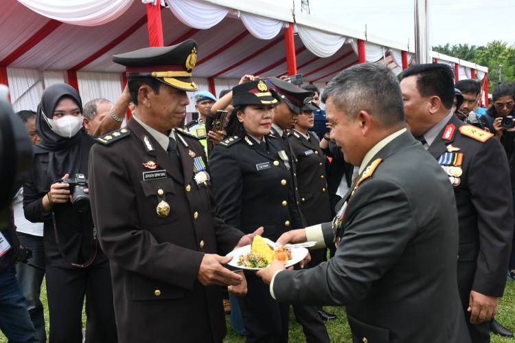 Peringatan HUT Ke-77 Bhayangkara di Poldasu, Pangdam I/BB: Semoga Terwujud Polri Presisi untuk Negeri