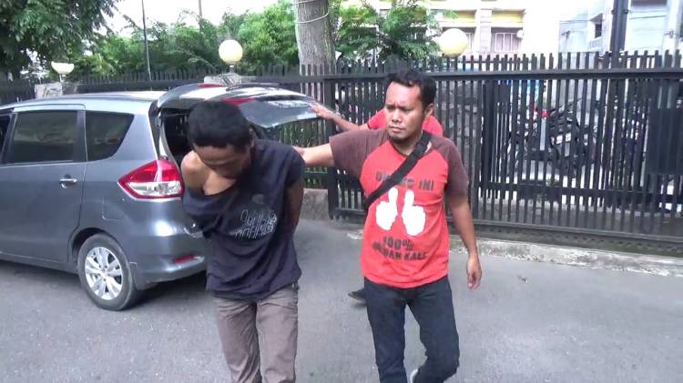 Jukir Seret Nenek Rampok HP, Pura-pura Idap Sakit Ayan