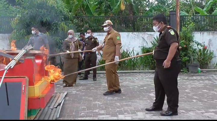 Cabjari Deli Serdang Bakar Mesin Judi