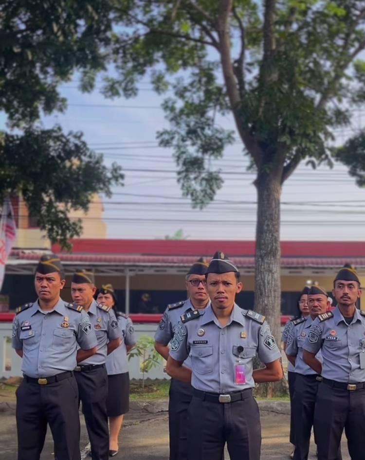 Karutan kelas 1 Medan pimpin apel pagi