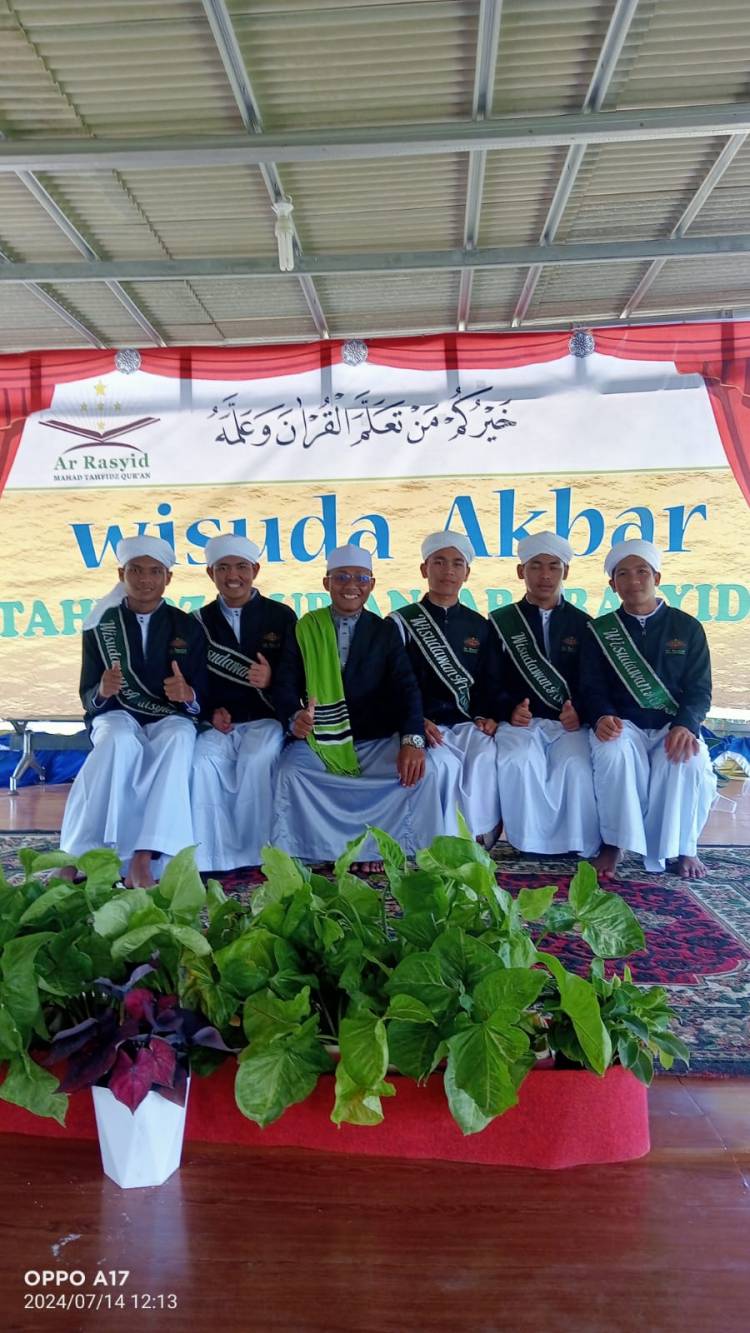 5 Orang Naposo Nauli Bulung Jambur Wisuda Takhfidz Al-qur'an di Medan