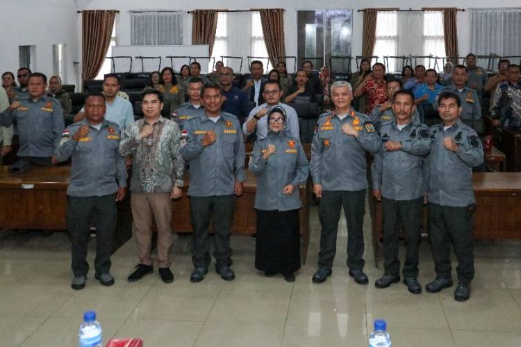 Wali Kota dr Susanti Bimtek Satlinmas Pilkada Serentak 2024