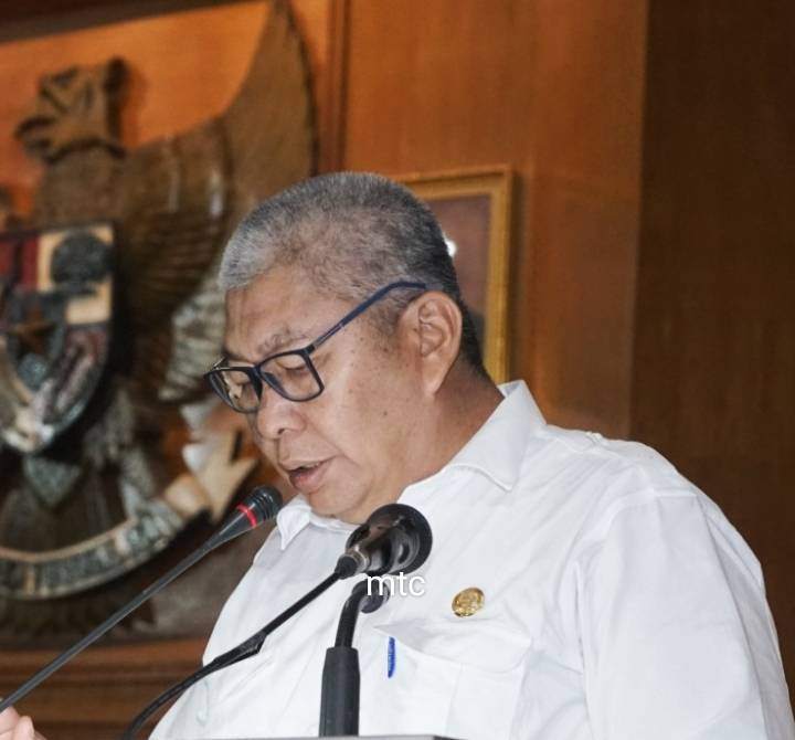 Paripurna Tentang Jawaban Bupati Terhadap Pandangan Umum Fraksi DPRD