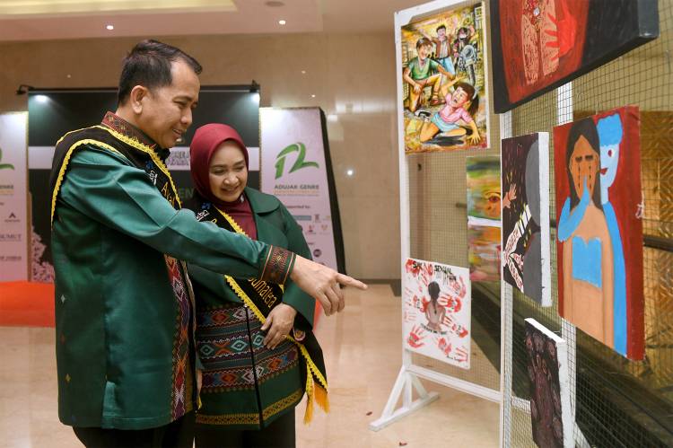 Pj Gubernur Agus Fatoni dan Pj Ketua TP PKK Sumut Tyas Fatoni Dinobatkan sebagai Ayah dan Bunda Duta GenRe