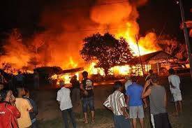 2 Rumah di Medan Labuhan Terbakar