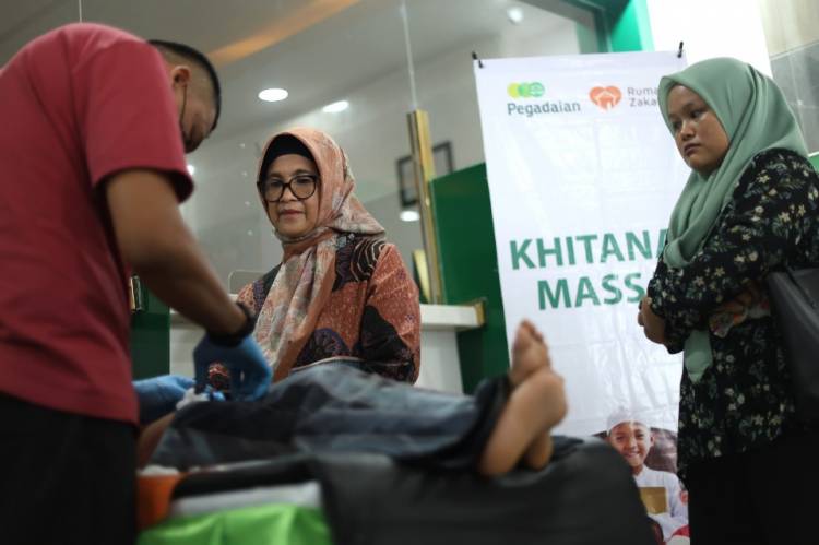 Wali Kota Siantar Buka Khintan Massal di Kantor PT Pegadaian