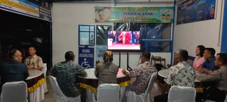 Polres Simalungun Gelar Nobar Wayang Kulit Lakon Tumurune Wiji Sejati dalam Rangka Hari Bhayangkara ke-78